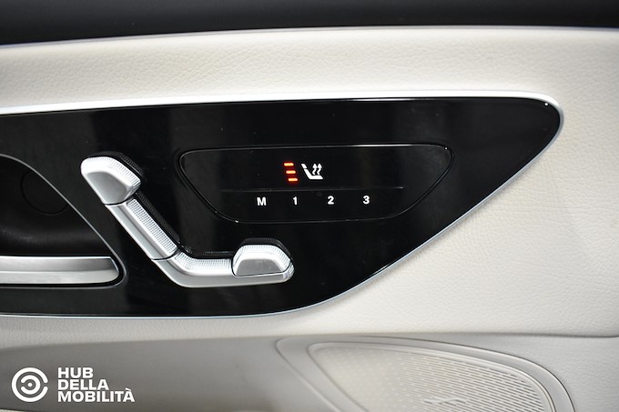 MERCEDES-BENZ CLE 220 d Coupé AMG Line Premium